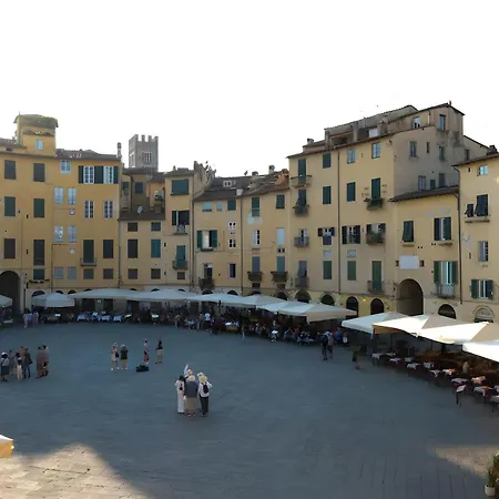 La Finestra Sull'anfiteatro Apartment *