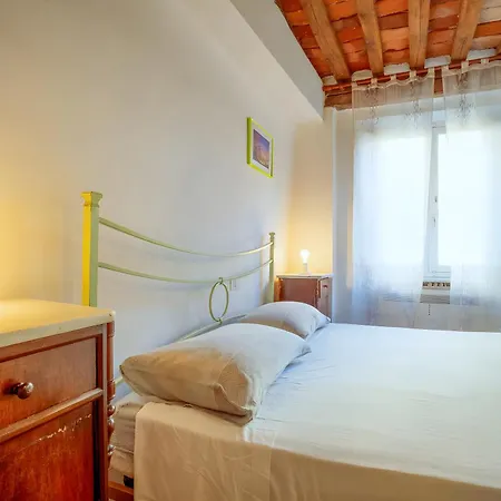 Apartment La Finestra Sull'anfiteatro